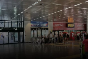 ذعر في مطار إيطالي