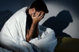 لغز طبي.. حالة مرعبة لرجل لم ينم منذ عامين